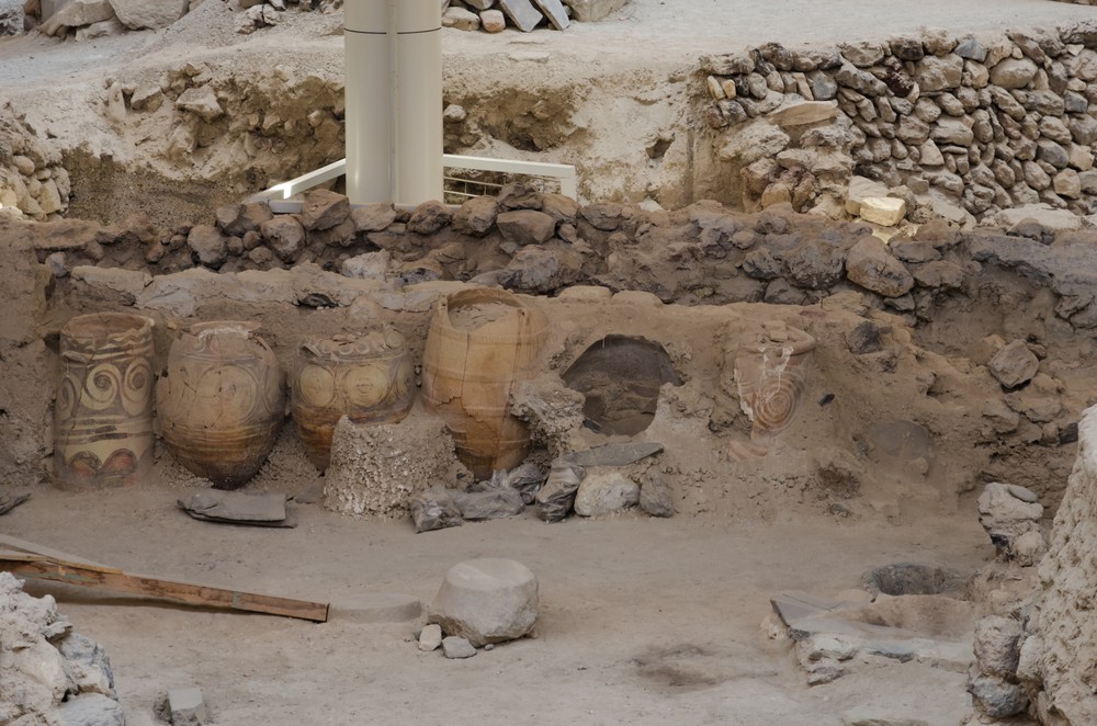 Archaeological_site_of_Akrotiri_-_Santorini_-_July_12th_2012_-_65.jpg