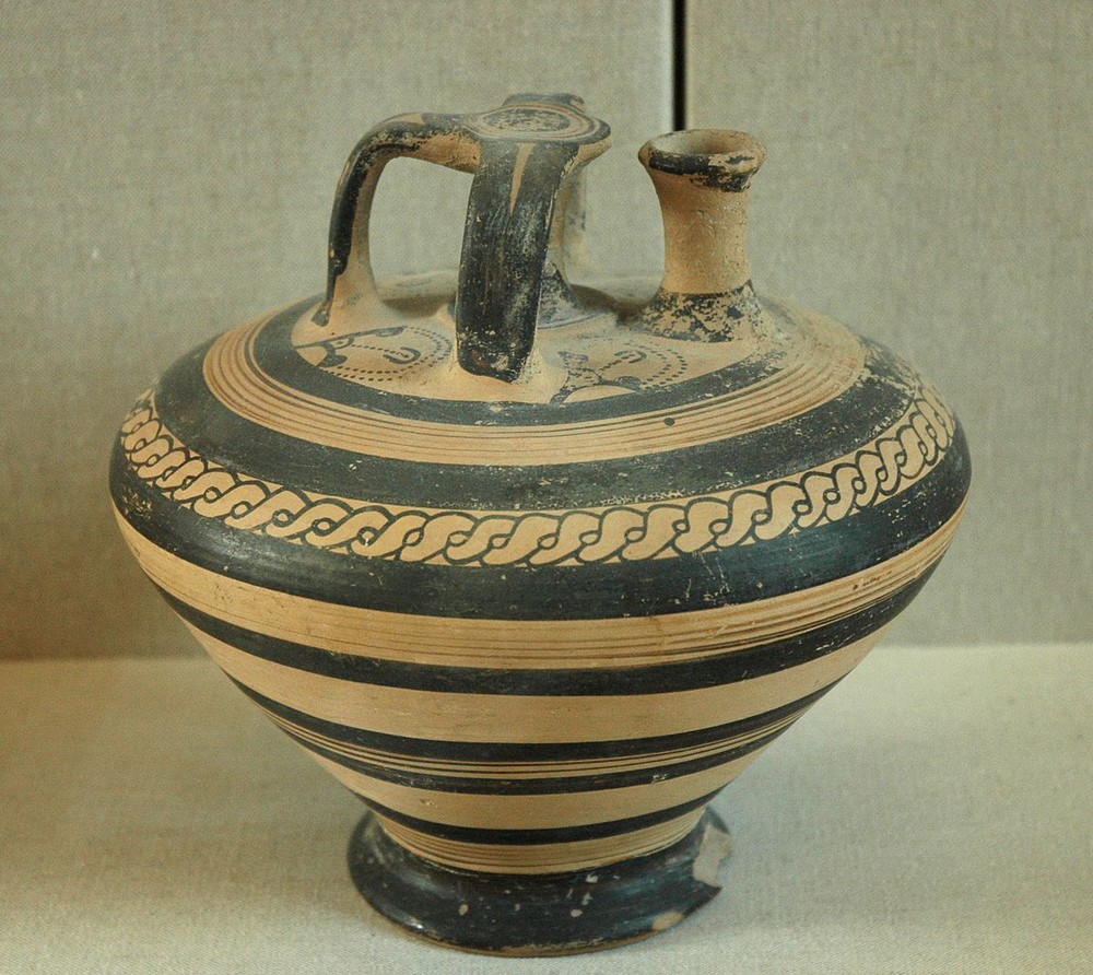 1200px-Mycenaean_stirrup_vase_Louvre_AO19201.jpg