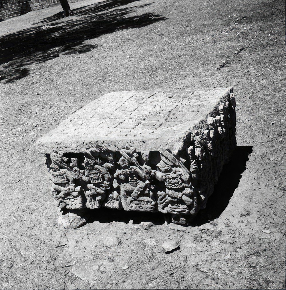 altar-at-copan_0ad4d811-2561-42ee-bebb-028466f724b3.jpg