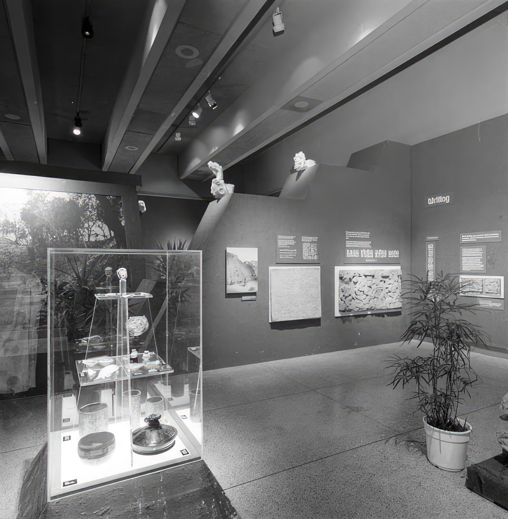 copan-exhibit-in-museum-of-science-june-1981_027f88f1-f306-4ec7-96e4-86368668f489.jpg