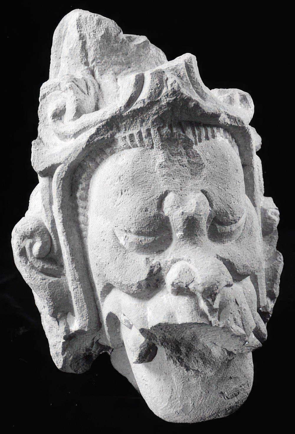 grotesque-head_6e32c63a-8bf2-41d8-9d2c-3b0352bbdd64.jpg