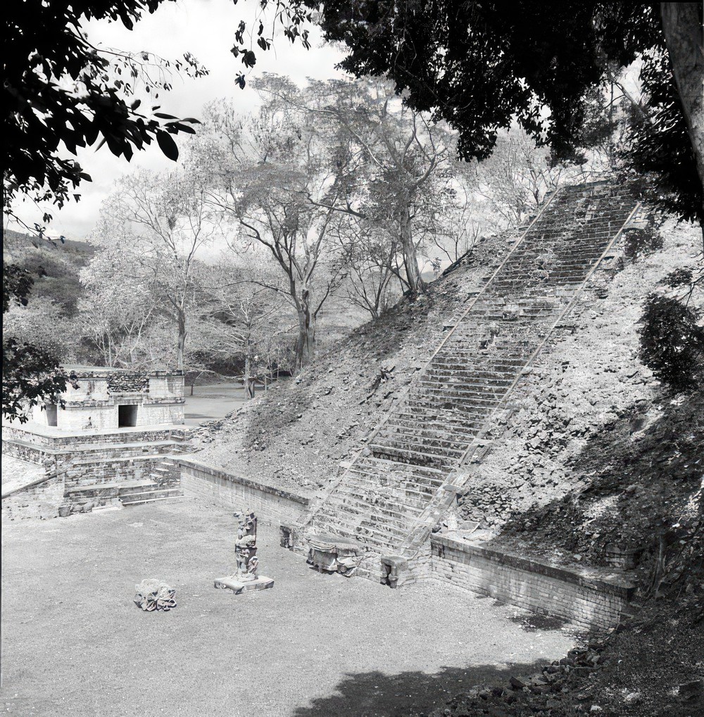 hieroglyphic-stairway-at-copan_e67167c4-b80d-4936-9c3e-4eba4895e167.jpg