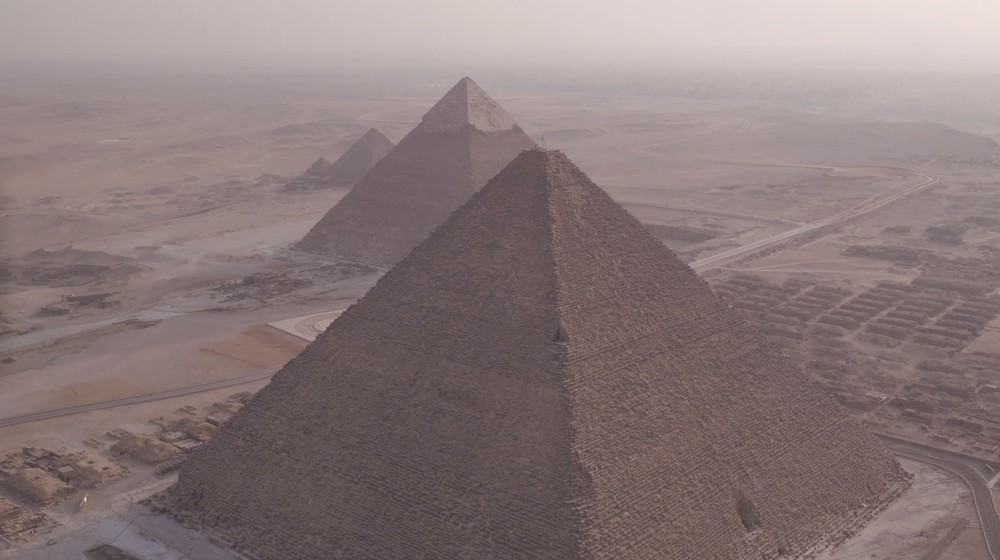 What are the Pyramids? And Who Built Them? 