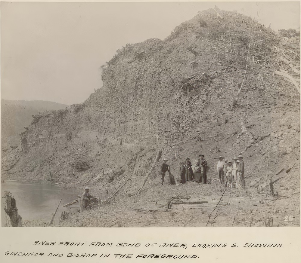 river-front-from-bend-of-river-looking-south-showing-governor-and-bishop-in-foreground_d1576d64-8bb2-470f-a956-aa4850c8daec.jpg