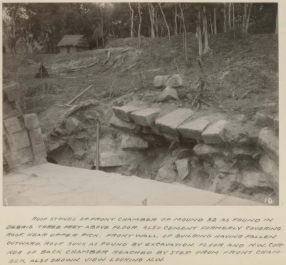 roof-stones-of-front-chamber-of-mound-32-as-found-in-debris-three-feet-above-floor_285f16a9-1a77-4fba-8988-8ec2a96d7ee7.jpg