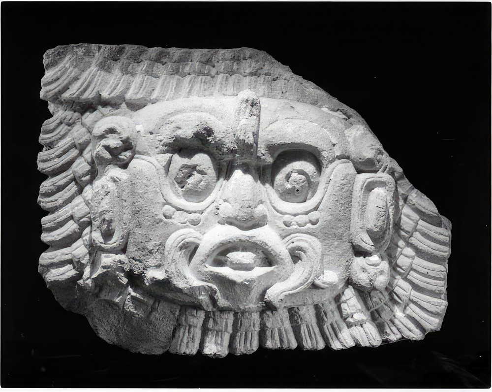 sculpture-of-shield-with-deity-face_1454b70b-ee31-4b2f-b1e3-0c6e65ee647d.jpg