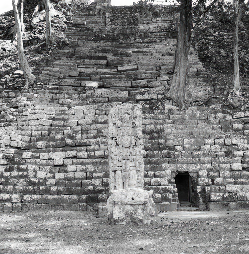 stela-and-structure-at-copan_158285b2-e0a5-4ccb-bd18-58bbb00a4890.jpg