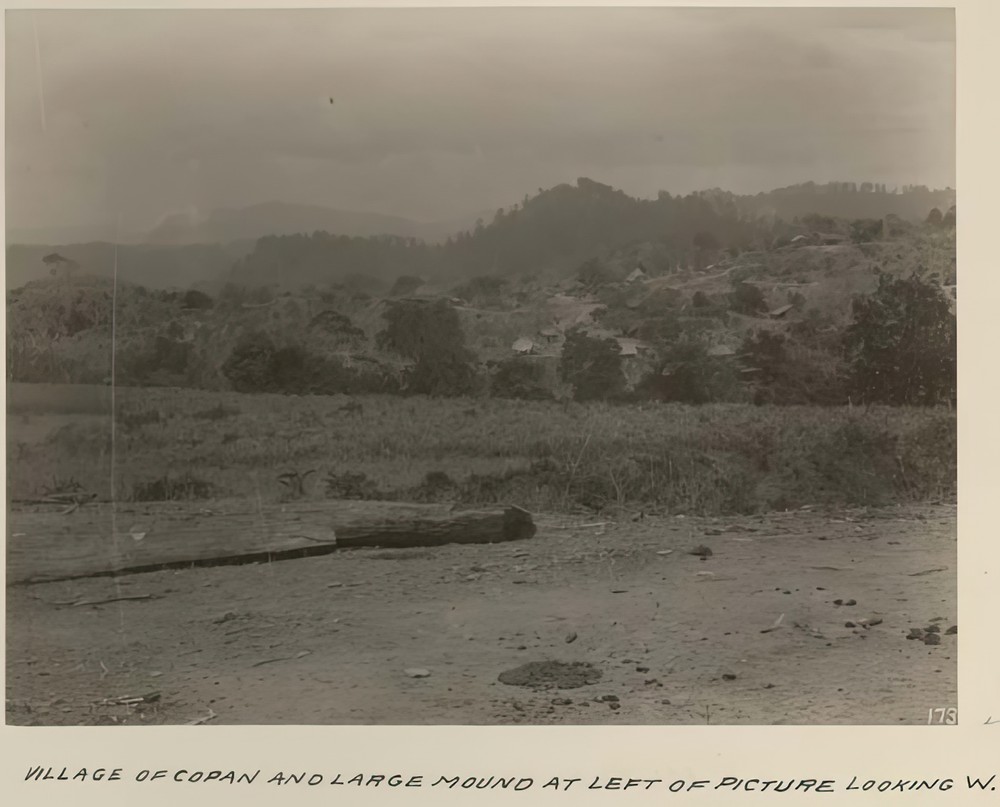 village-of-copan-and-large-mound-at-left-looking-west_abf63b6b-c206-481f-95e1-6fe680628ef8.jpg